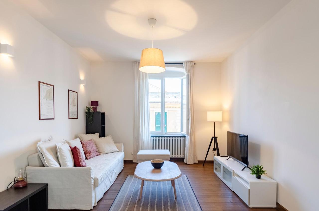 Joivy Spacious Family Apt For 4, In Carignano, Genua Zewnętrze zdjęcie