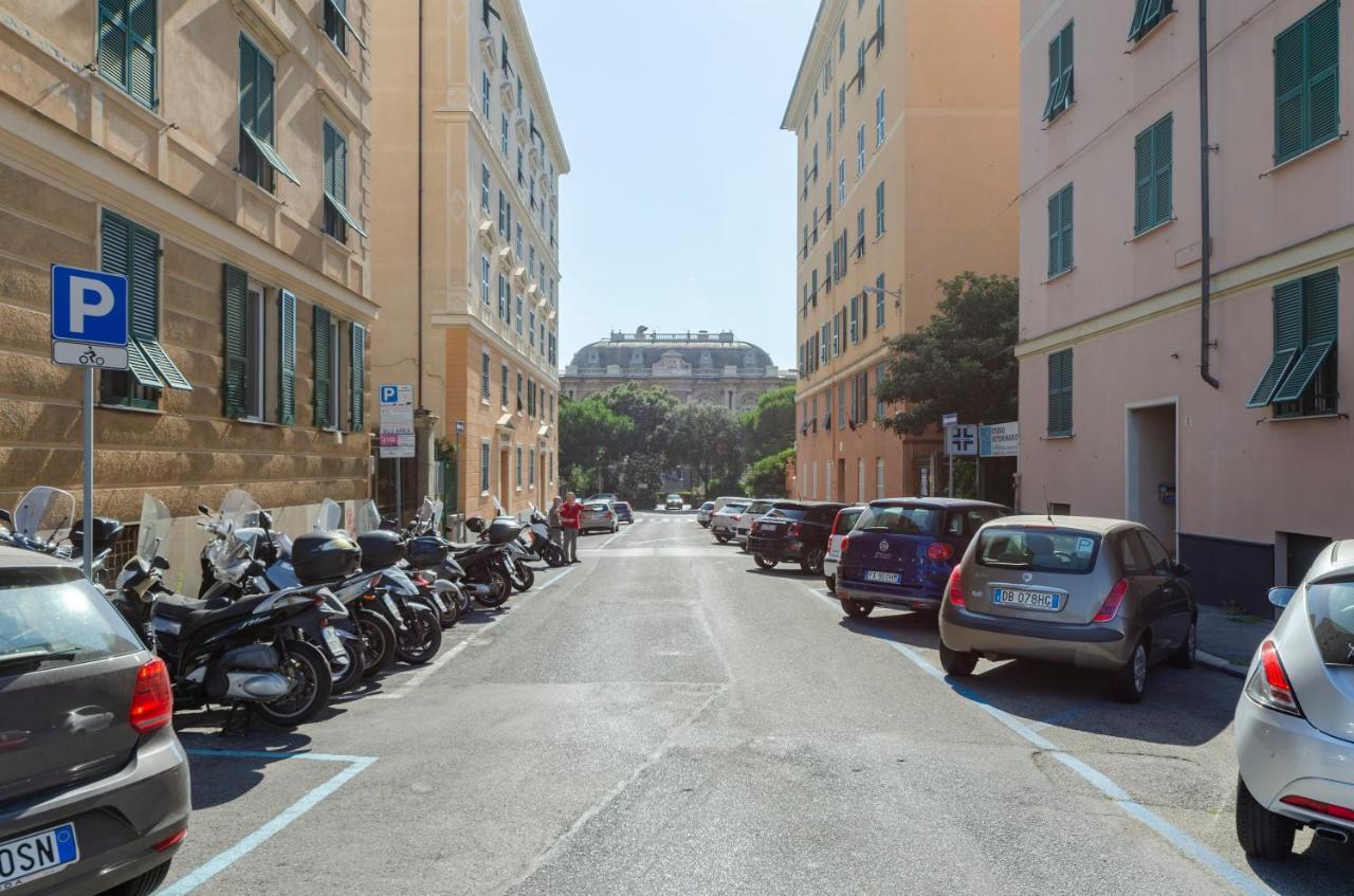 Joivy Spacious Family Apt For 4, In Carignano, Genua Zewnętrze zdjęcie