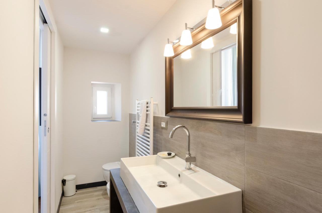 Joivy Spacious Family Apt For 4, In Carignano, Genua Zewnętrze zdjęcie